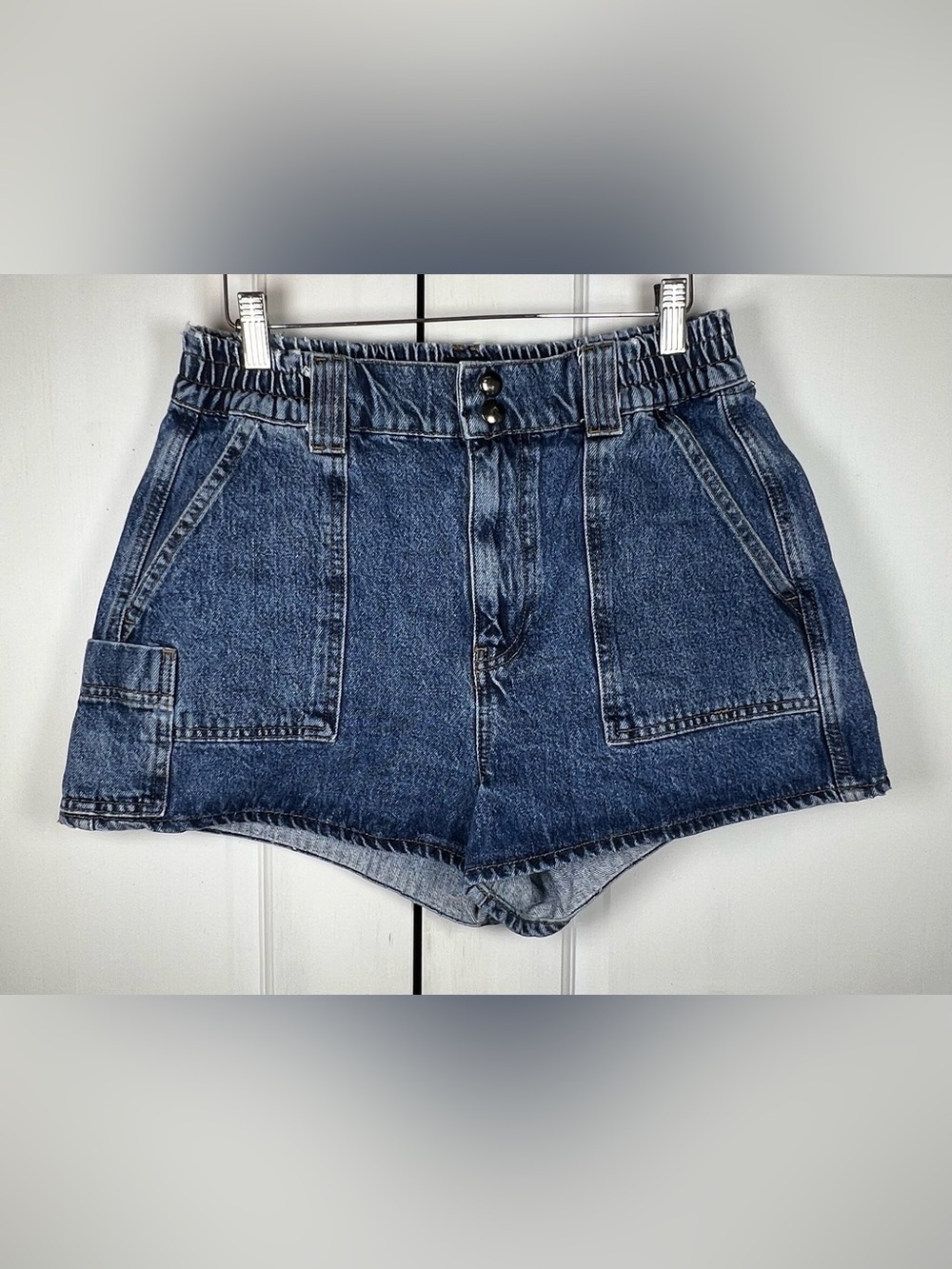 BDG Demin Shorts High Waist All Around Elastic Snap Button Closure Size Large